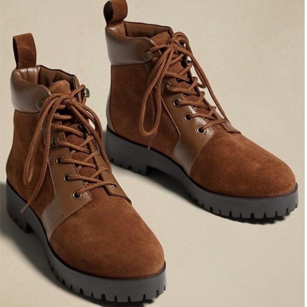 BANANA REPUBLIC•suede leather hiker combat lace up boots 7.5 NIB